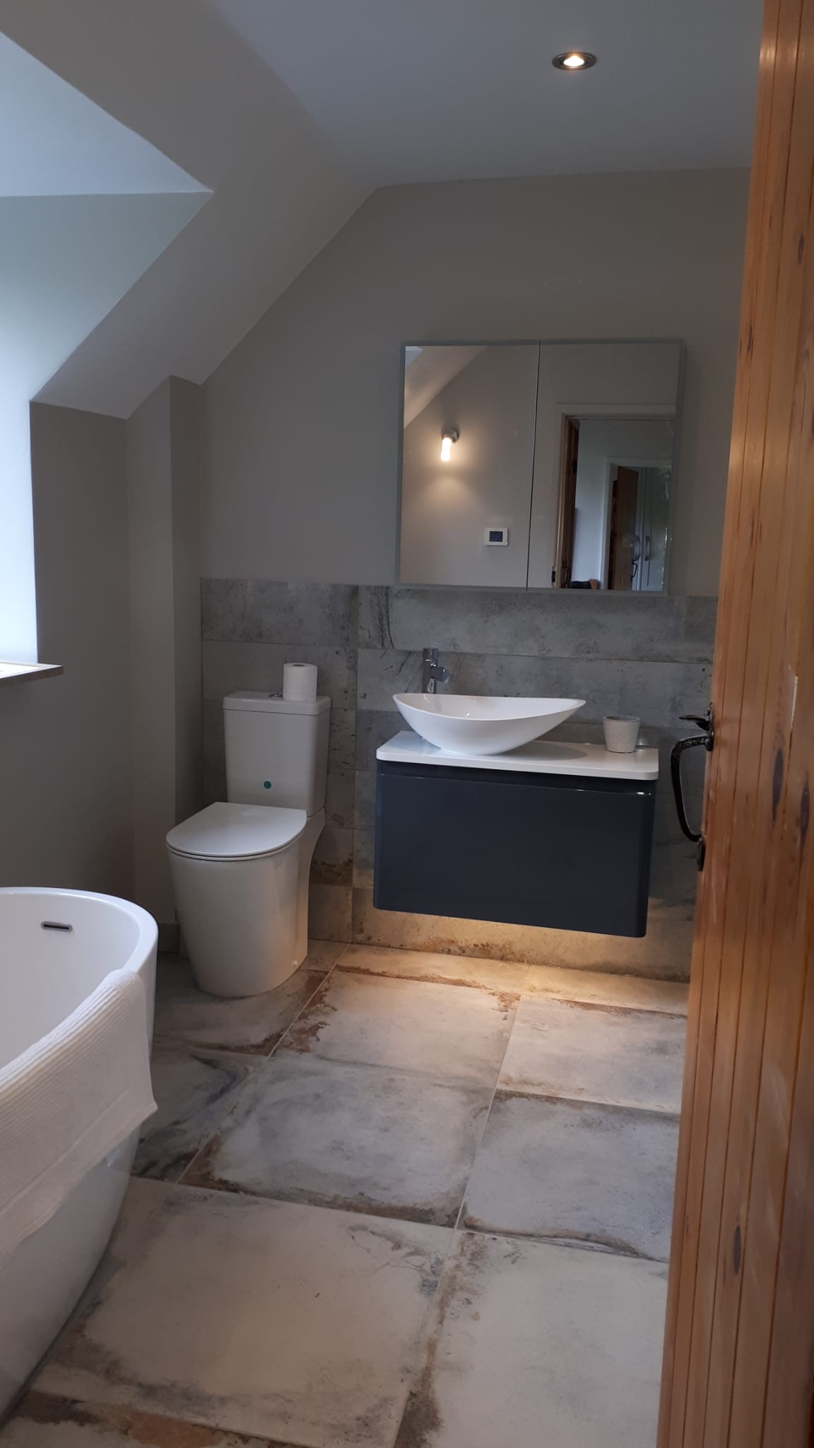 0b608fcc 723f 4d06 85e3 8ece7092fec9