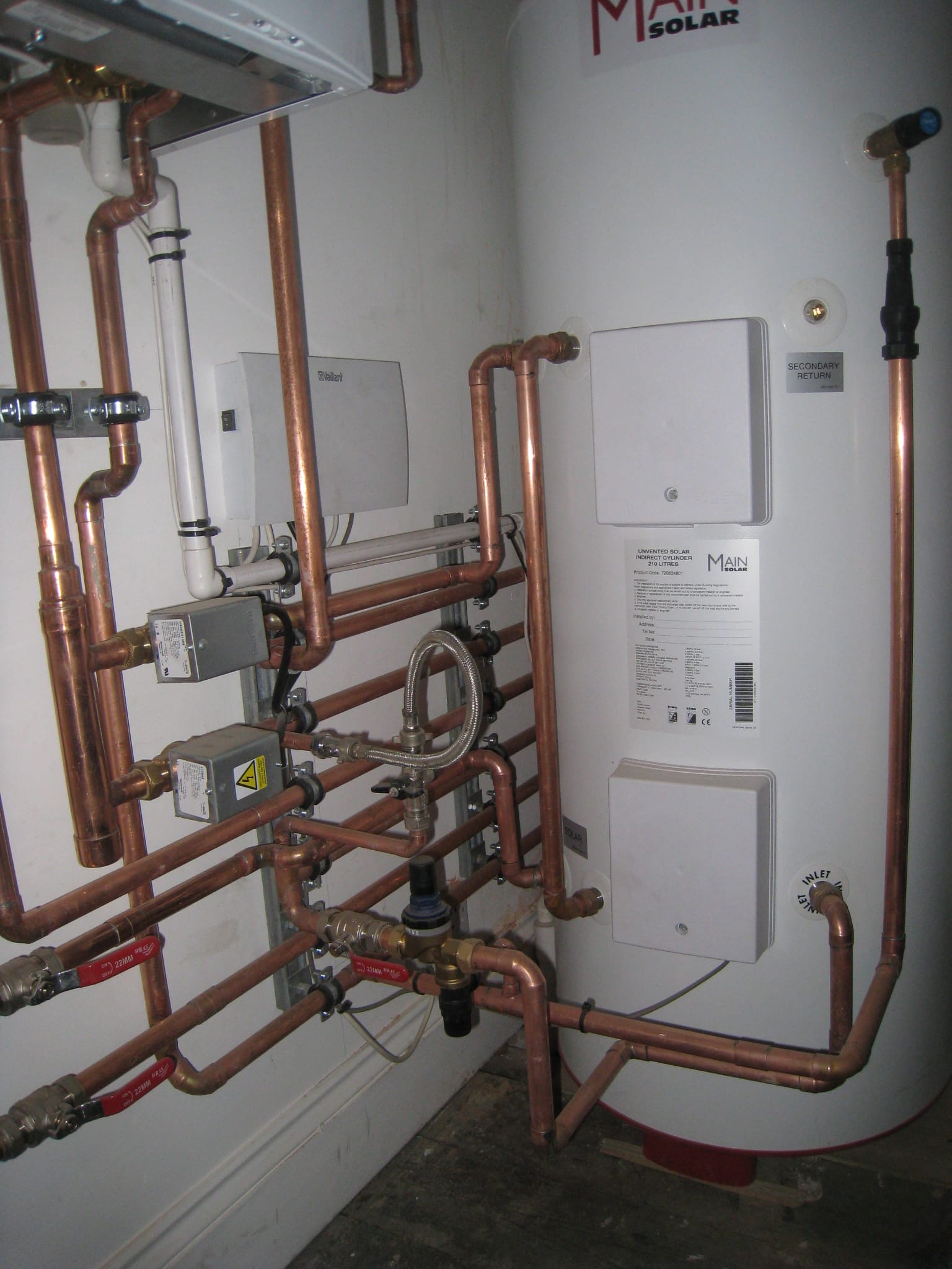 fe38d6f6 3936 474c 946d 3f76e2371e84